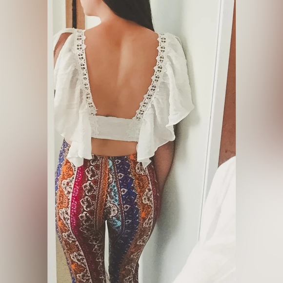 Lulu’s White Lace Crop Top - Picture 4 of 7